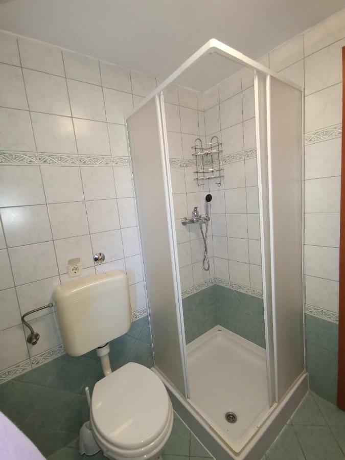 Apartment N&M Omisalj Bagian luar foto